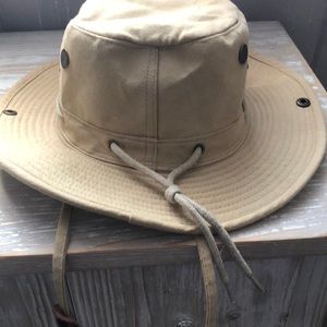 Misty Mountain safari hat